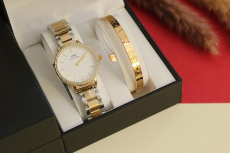 Women watch sets-W.S.B.18