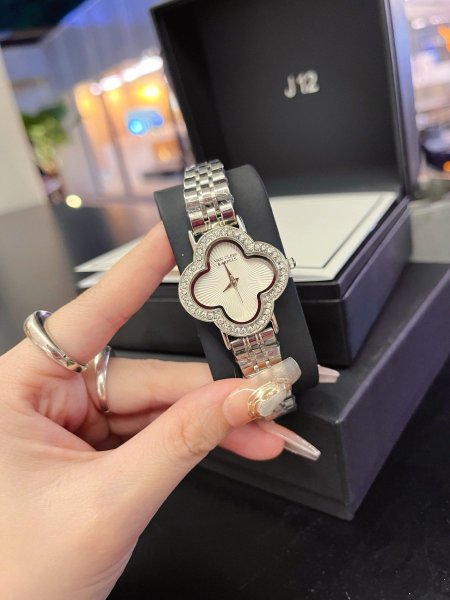 Women watches – W.W.B.35