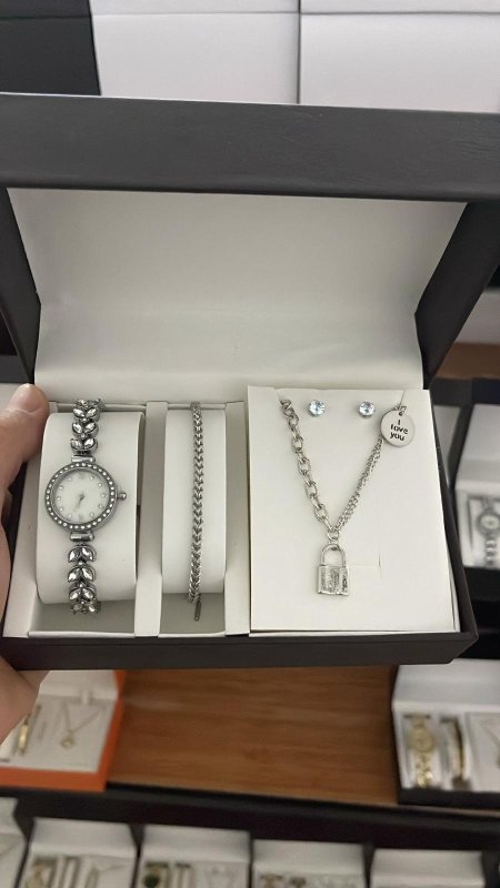 Women watche set -w.w.s.72