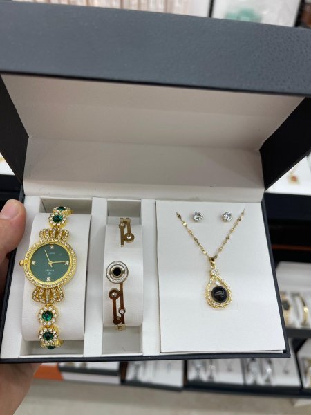 Women watche set -w.w.s.94