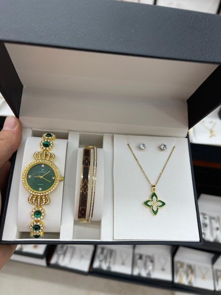 Women watche set -w.w.s.93