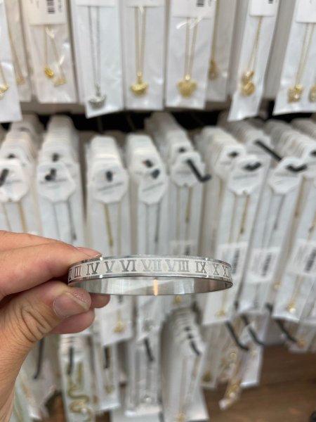 Bracelet-B.00