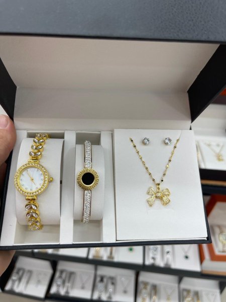 Women watche set -w.w.s.90